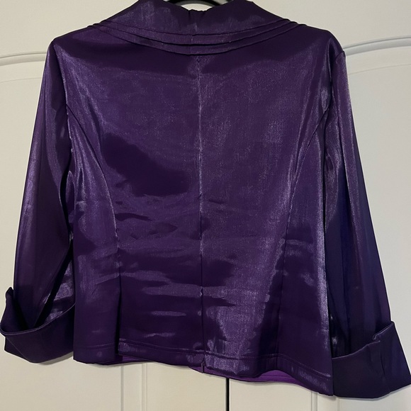 Cachet beautiful purple, shimmery blouse size 12 - Picture 2 of 6